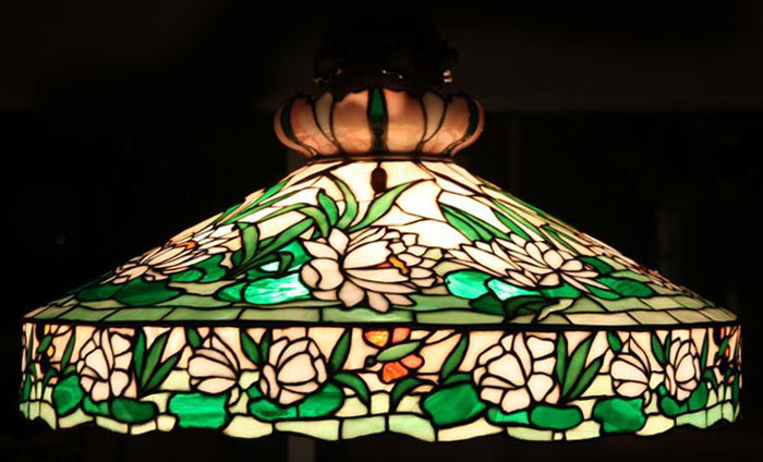 Bent Glass Novelty Company, Lily Chandelier