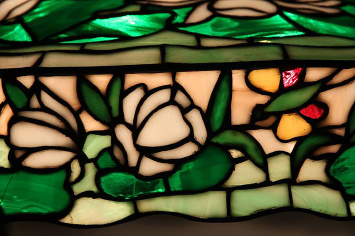 Bent Glass Novelty Company, Lily Chandelier
