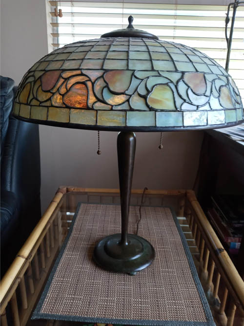 Bigelow Studios, Leaf and Vine Table Lamp