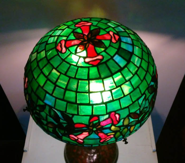 Riviere Studios, Trumpet Vine Leaded Lamp