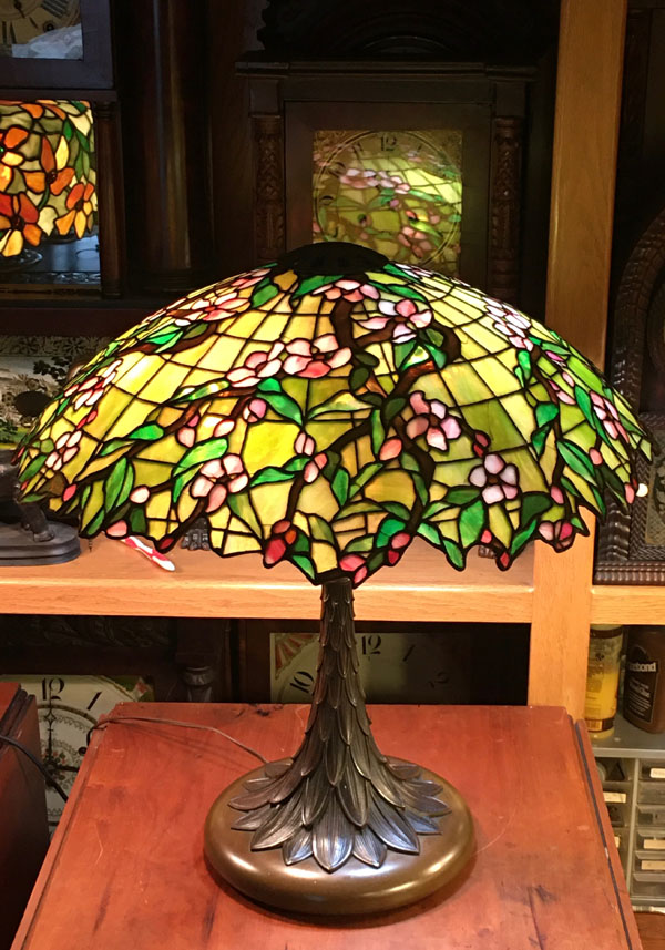 Suess Ornamental Pink Floral Table Lamp