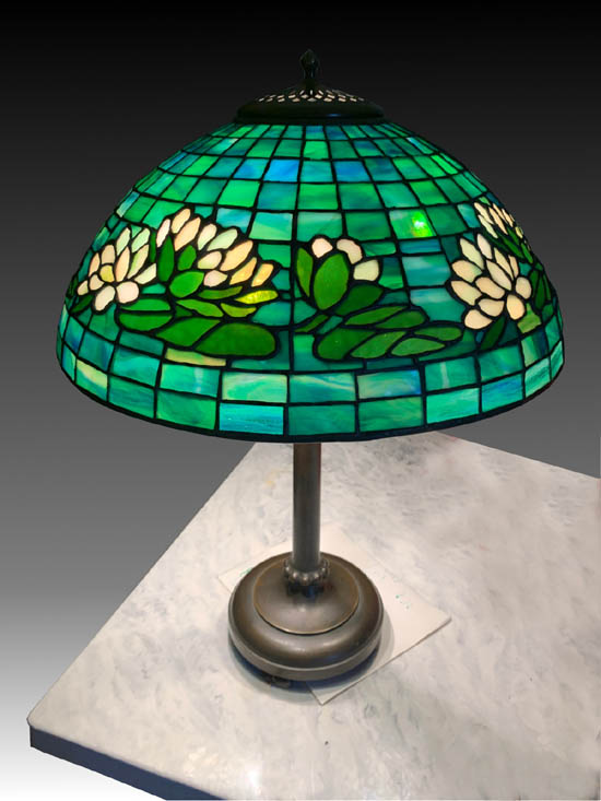 Bigelow & Kennard Lily Table Lamp