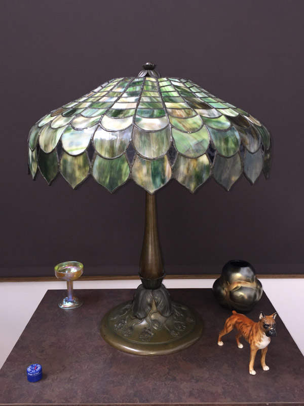 Suess Ornamental Glass Company, Pleated Leaf Lamp