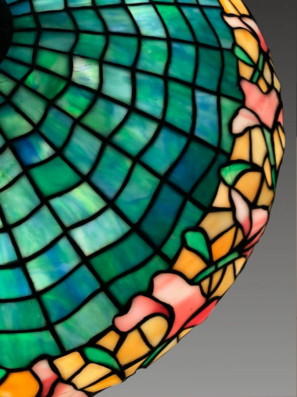 Suess Ornamental, Floral Border Leaded lamp