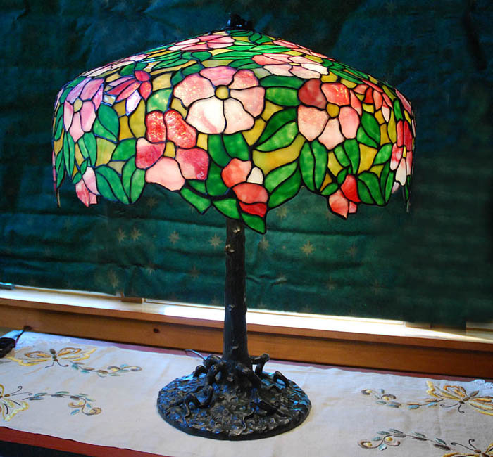 Floral Table Lamp