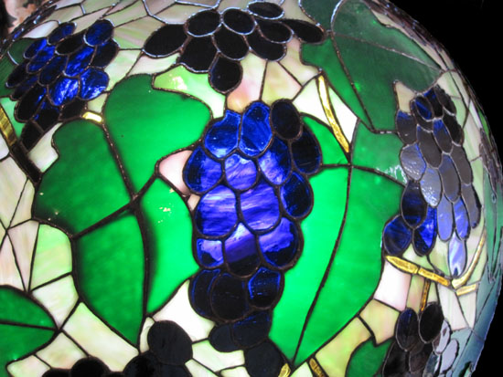 Suess Blue Grape Leaded Lamp