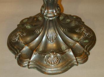 Wilkinson Magnolia Leaded Glass Lamp