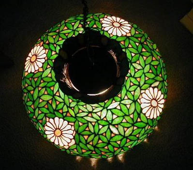 Suess Lily Leaded Lamp