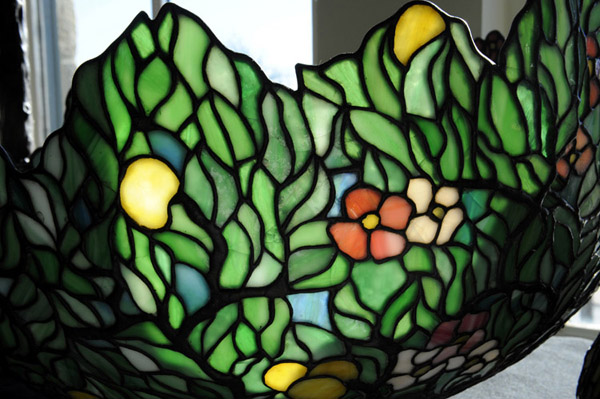 Lemon Tree Leaded Lamp