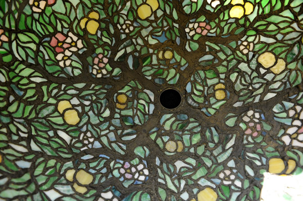 Lemon Tree Leaded Lamp