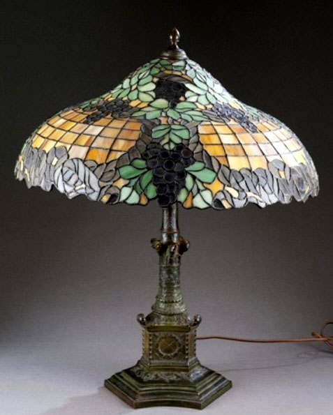 Gorham Grape Table Lamp