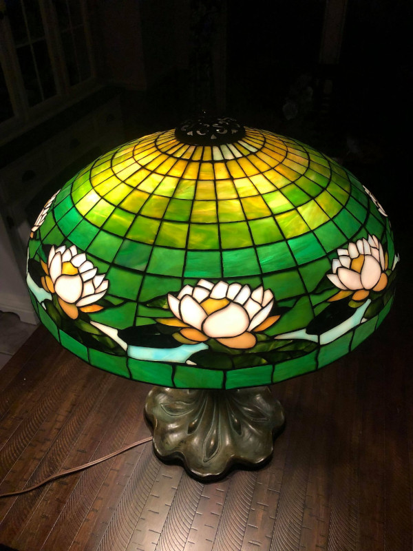 Art Shade Company Lily