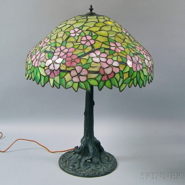 American Leaded Floral Shaded on Chicago Tree Base