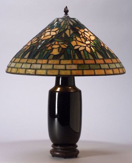 American Leaded Glass Daffodil Table Lamp