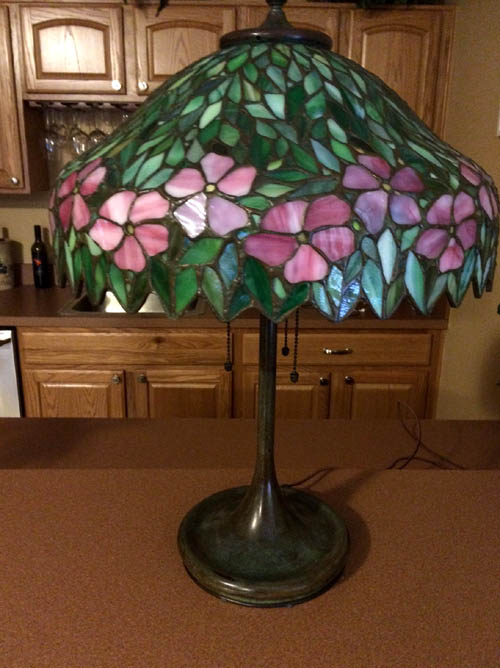 Unique Floral Border Table lamp