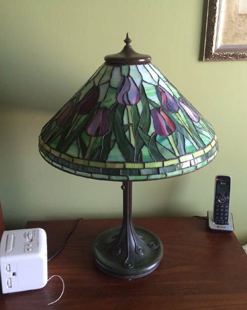 Unique Red Tulip Table Lamp