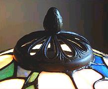 Suess Large Floral Leaded Lamp