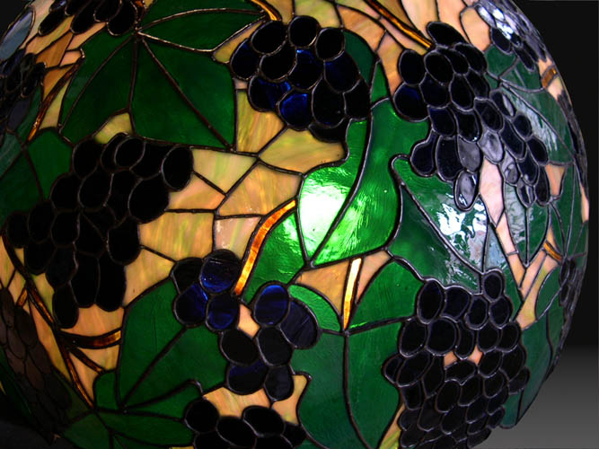 Suess Blue Grape Leaded Lamp