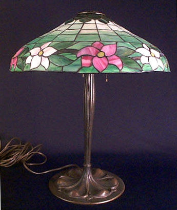 Suess Floral Border Leaded Lamp