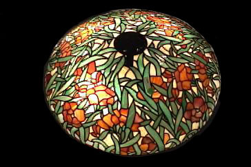Suess Floral Leaded Lamp