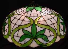 Suess Stylized Leaf Leaded Lamp