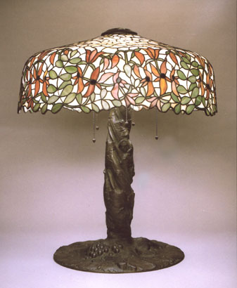 Suess Honeysuckle Vine Table Lamp