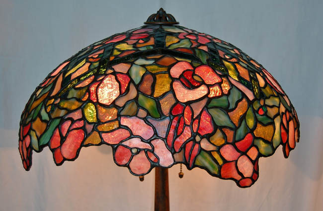 Chapman Rose Trellis Table Lamp