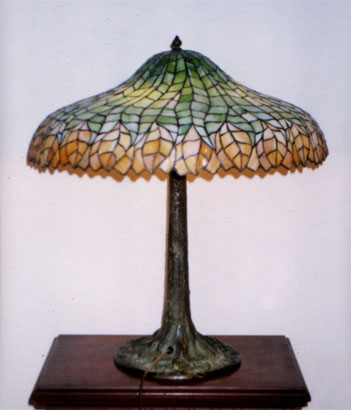 Unique Art Glass & Metal Company, Pleated Leaf Table Lamp
