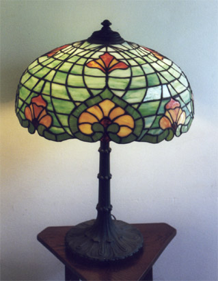 Wilkinson Stylized Leaded Glass Lamp
