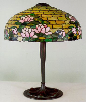 Wilkinson Pond Lily Shade on Suess Base