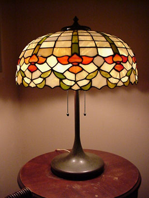 Unique Art Glass and Metal Co, Leaded Lamp