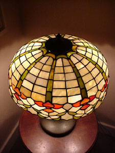 Unique Art Glass and Metal Co, Leaded Lamp