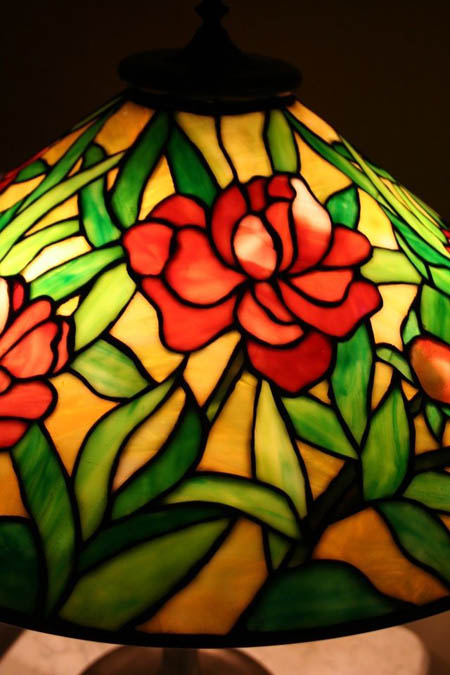 Unique Art Glass Peony Table Lamp
